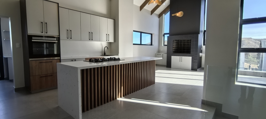 5 Bedroom Property for Sale in Outeniquasbosch Western Cape